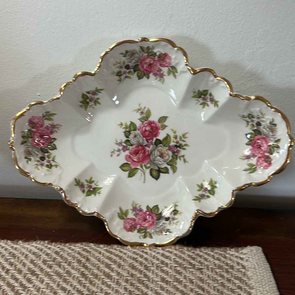 Beautiful Old Foley Staffordshire Made in England “Harmony Rose”
